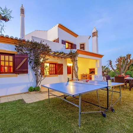 Βίλα Villa In Gale Near Stunning Sandy Beaches *