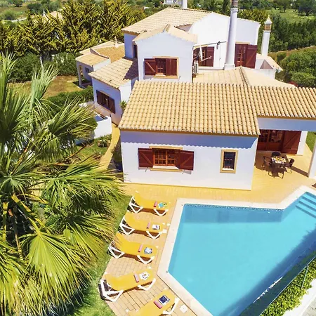 Villa In Gale Near Stunning Sandy Beaches Βίλα *