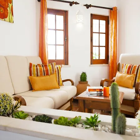 Βίλα Villa In Gale Near Stunning Sandy Beaches Αλμπουφέιρα