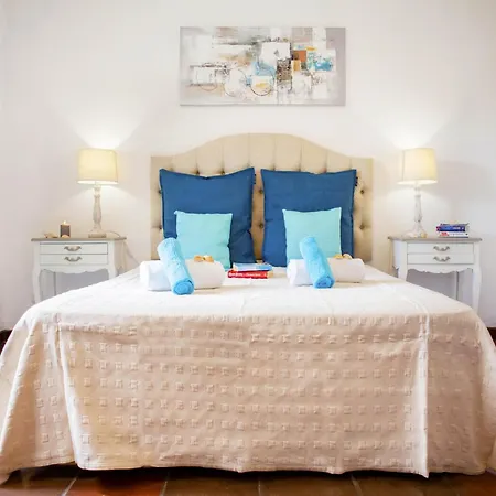 Βίλα Villa In Gale Near Stunning Sandy Beaches *