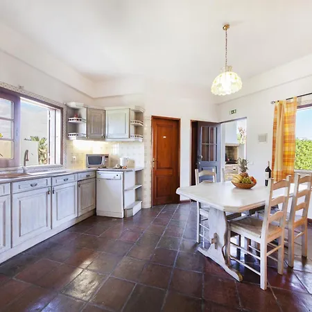Villa In Gale Near Stunning Sandy Beaches * Αλμπουφέιρα