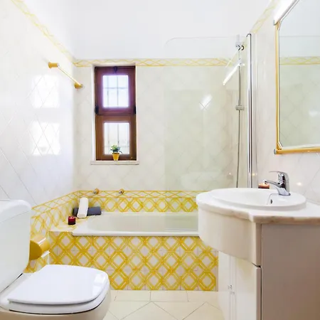 Villa Villa In Gale Near Stunning Sandy Beaches Albufeira